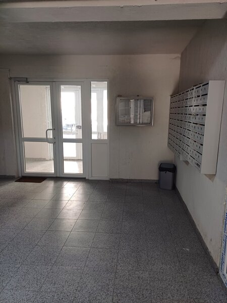 Grand Arena, Dealu' Alunis,