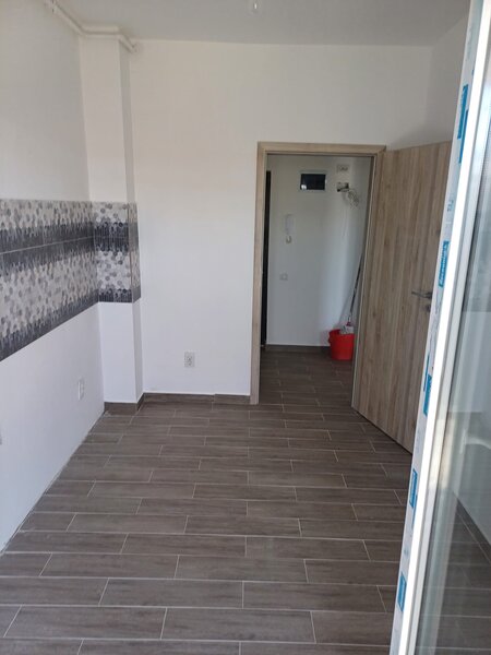 Grand Arena, Dealu' Alunis,